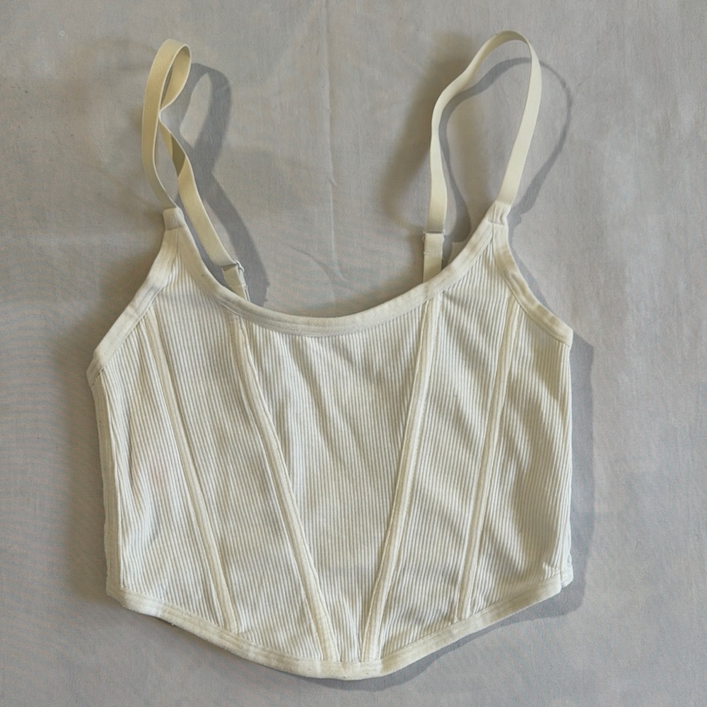 Colsie Ivory Ribbed Crop Top